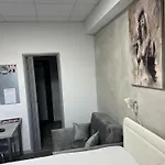 Centrum Leyla 4 דירה ברדיוב