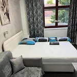 Centrum Leyla 4 * ברדיוב