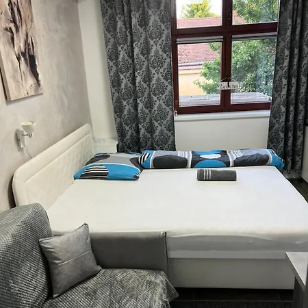 Centrum Dbl-room Dominika Μπαρντέγιοβ